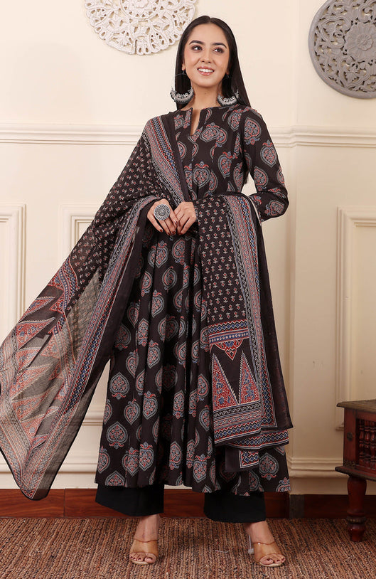 Luminous Noir Cotton Ensemble