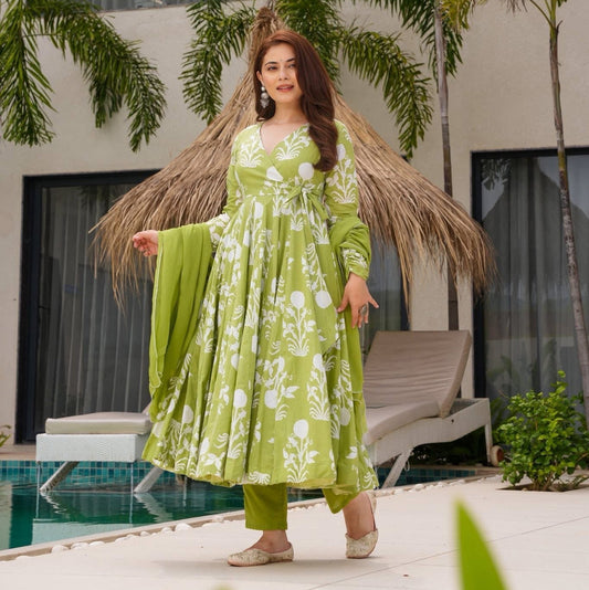 Lush Green Radiance Suit Set