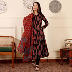 Pavitra Royal Print Ensemble