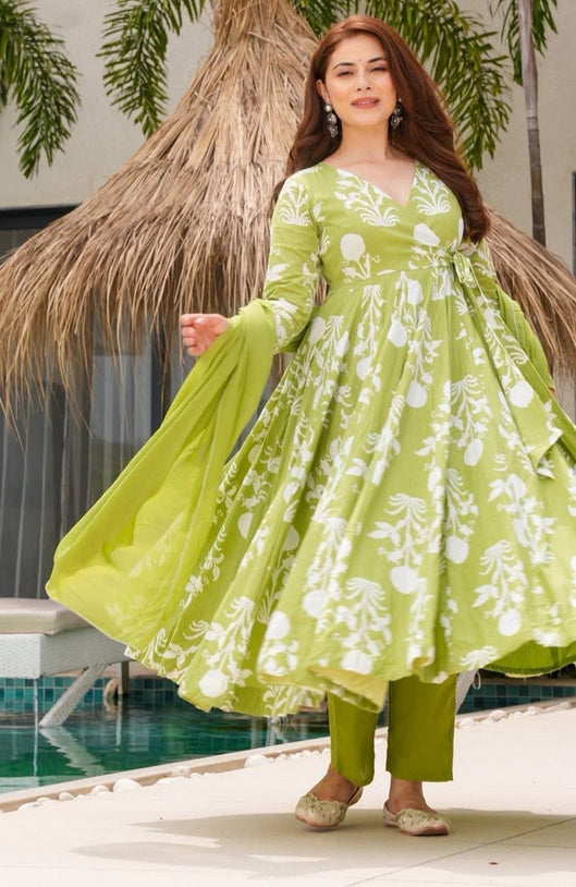 Lush Green Radiance Suit Set