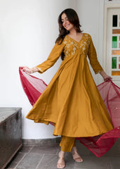 Sehar Horizon Suit Set