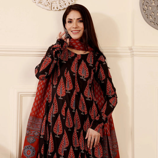 Pavitra Royal Print Ensemble