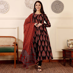 Pavitra Royal Print Ensemble