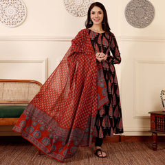 Pavitra Royal Print Ensemble